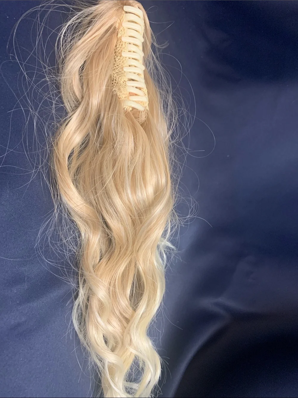Blonde Wavy Clip-In Hair Extension - Natural Light Blonde